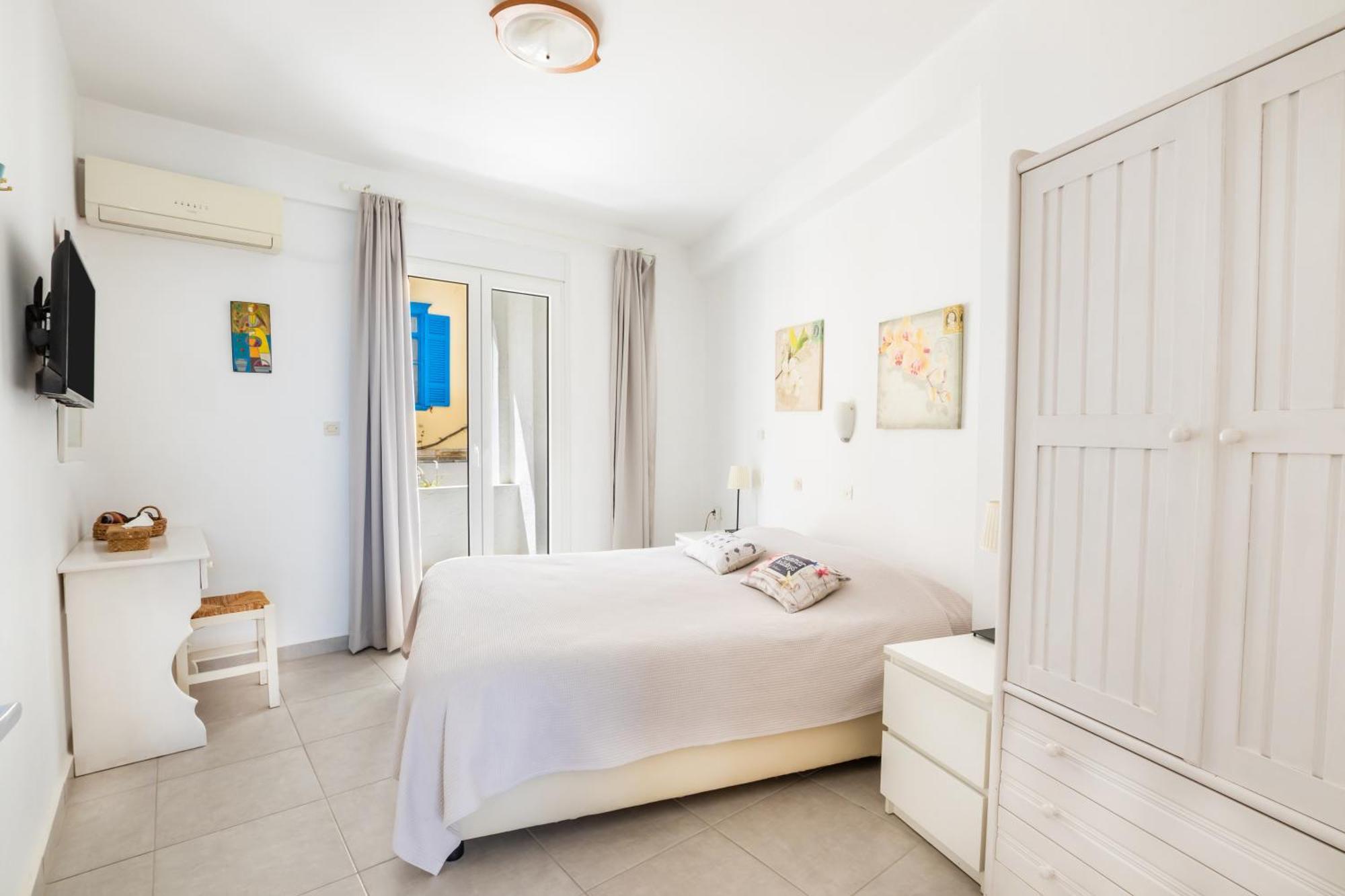 Mimis & Connie 1 Apartment Karpathos Town (Pigadia)
